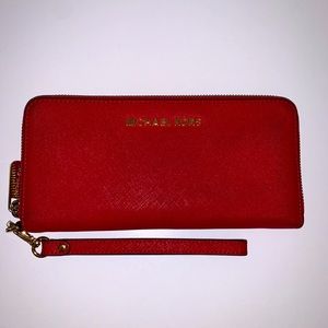 GUC large Red MK wallet/wristlet ♥️